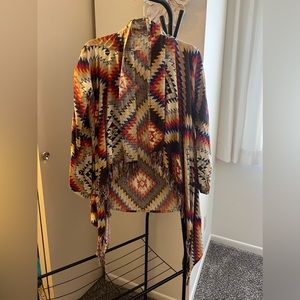 Women’s Billabong Kimono Style Top Size Small Gently used